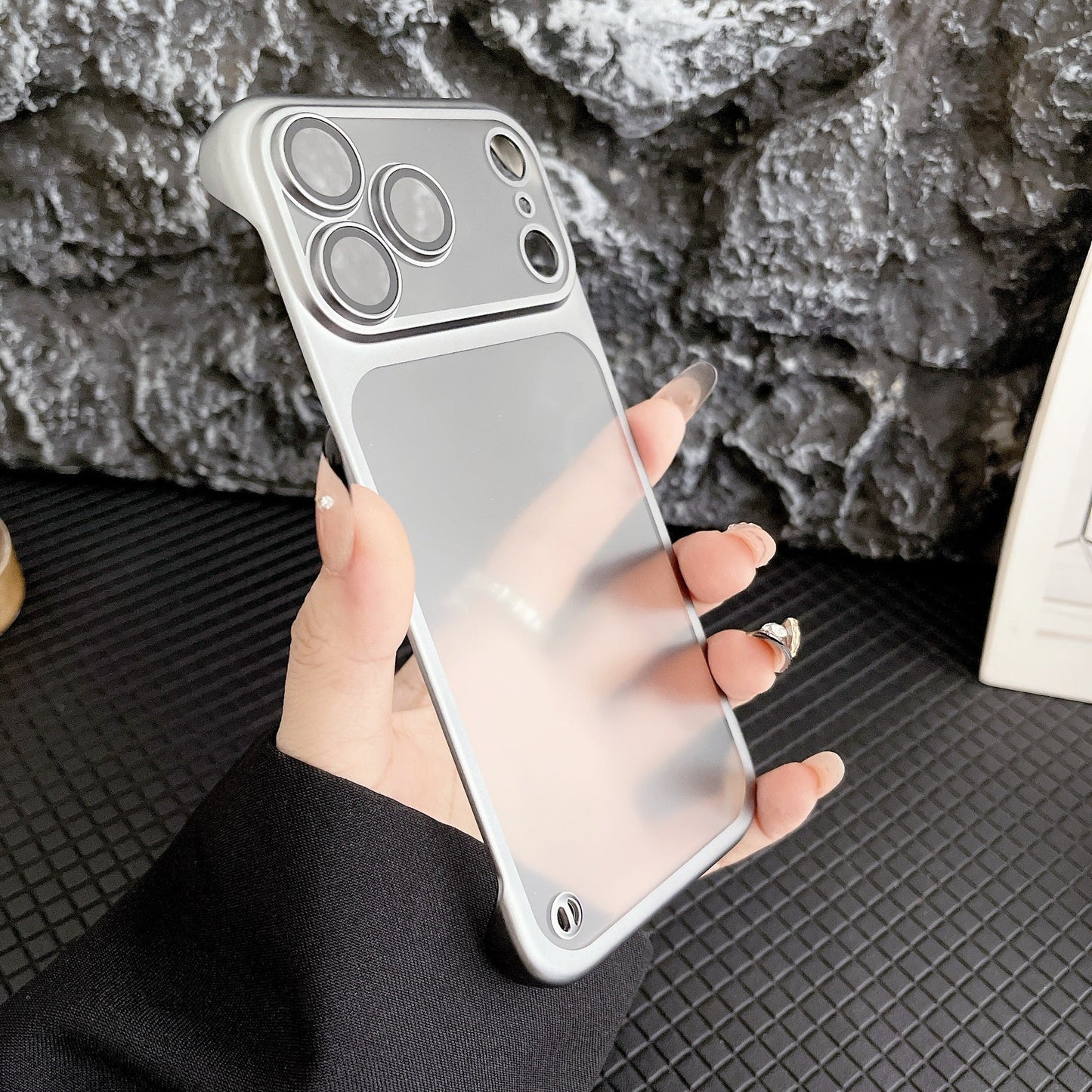 Frosted borderless ultra-thin iPhone case