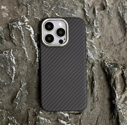 Luminous Kevlar Carbon Fiber Magnetic iPhone Case