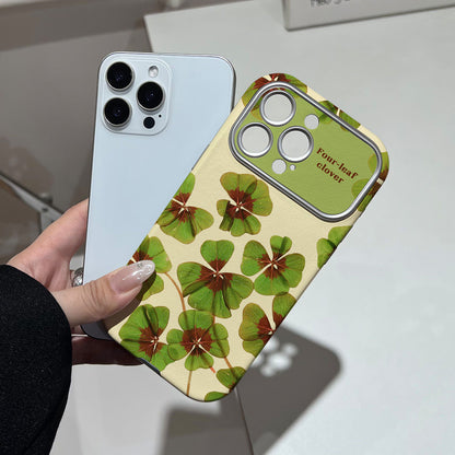 Lucky four-leaf clover Apple phone case