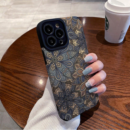 Diamond pattern totem Apple phone case