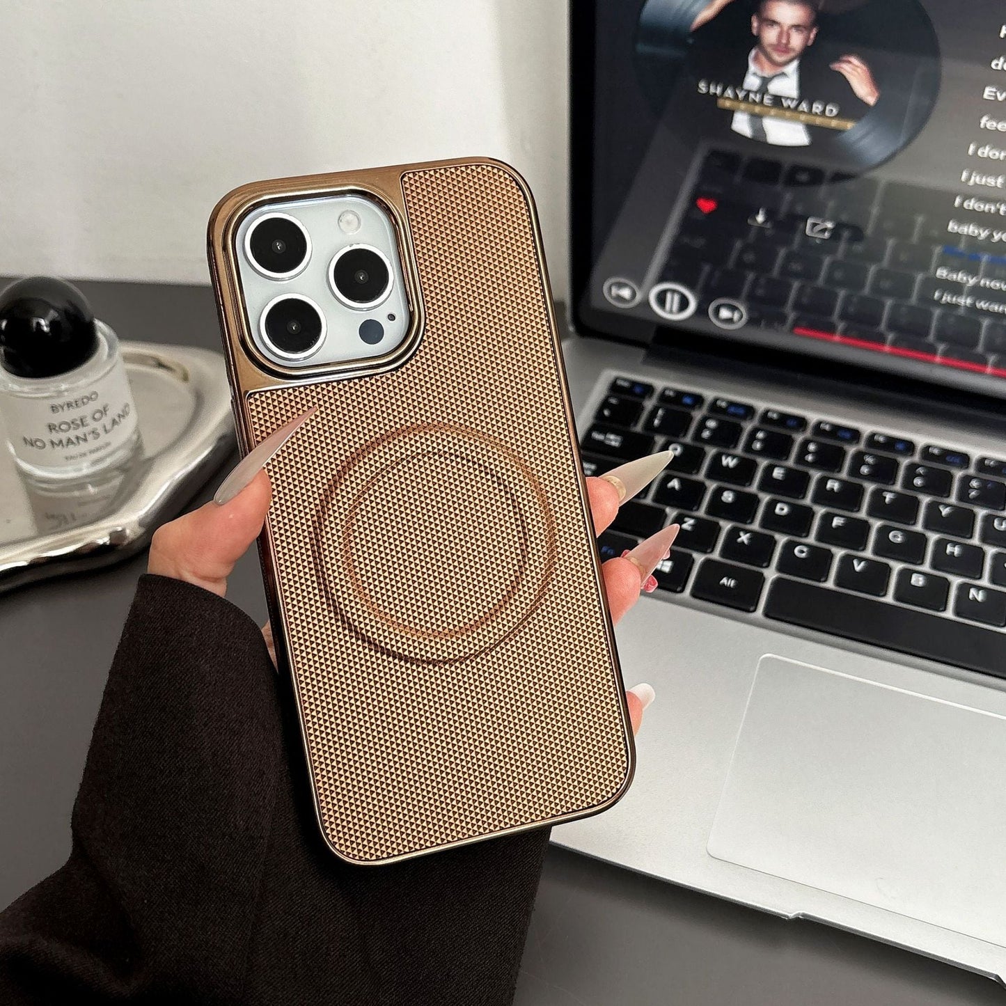 Leather grain magnetic electroplating Apple phone case