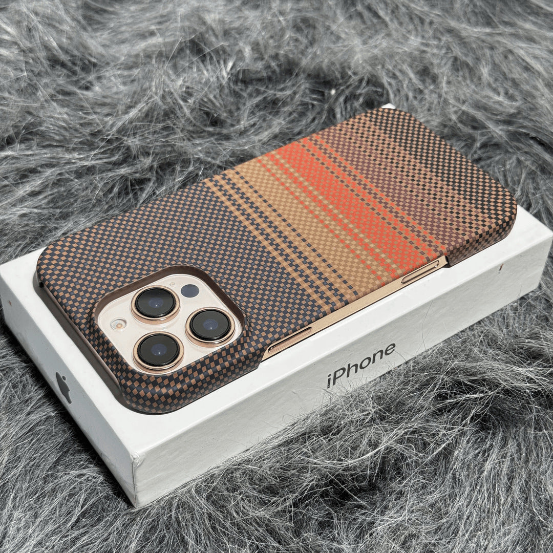 Half-pack Kevlar magnetic thin iPhone case