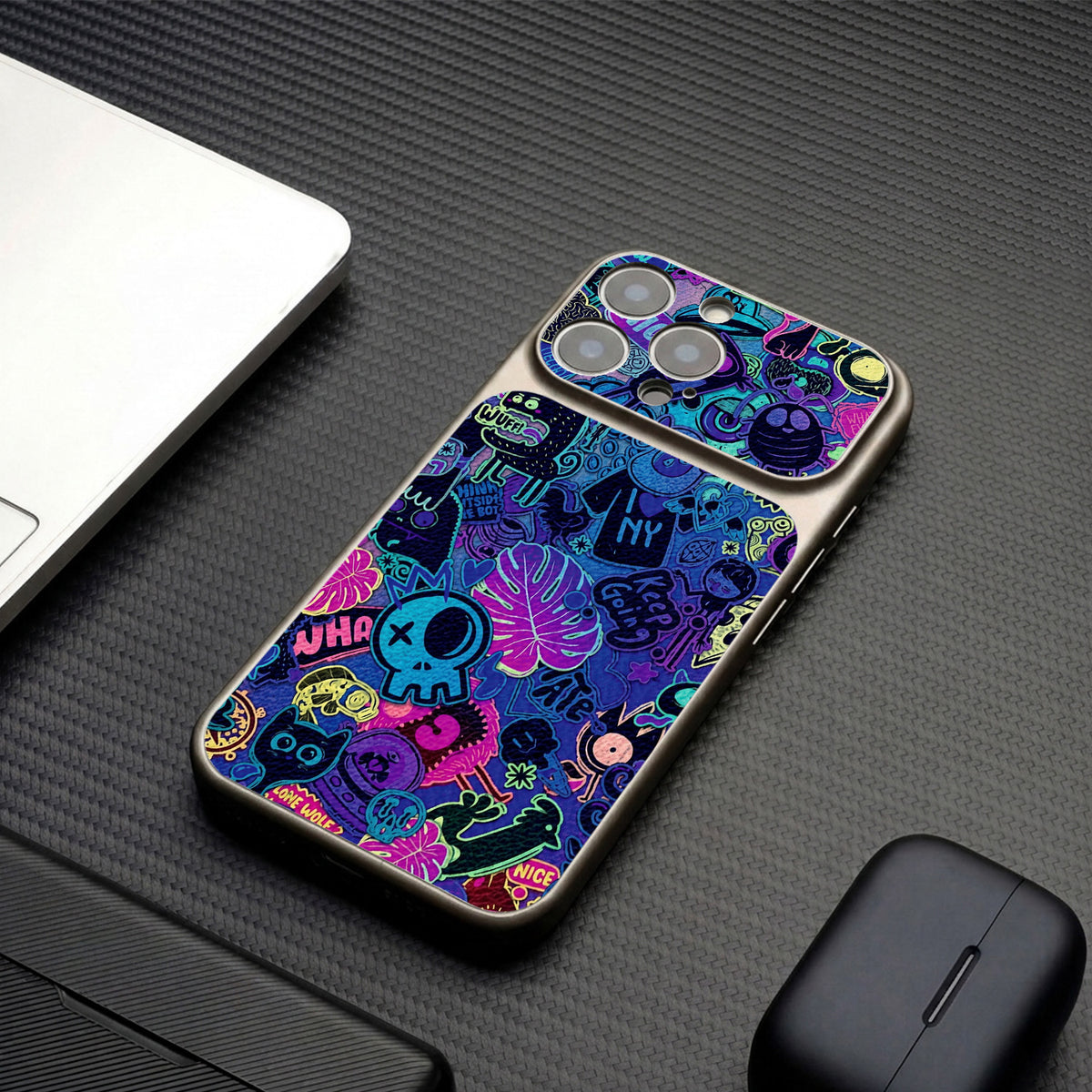 Graffiti style trendy Apple phone cases