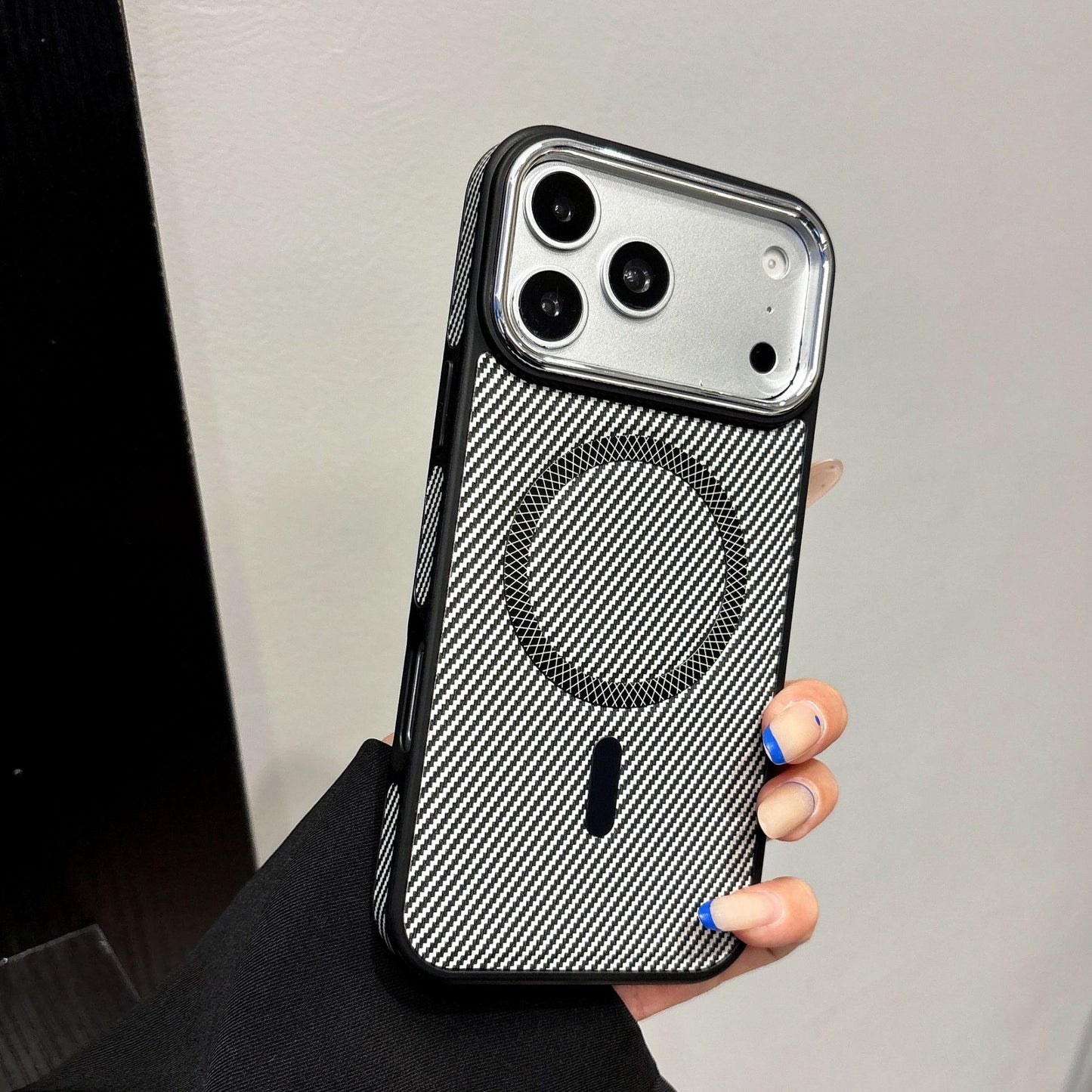 Side-mounted carbon fiber magnetic Apple phone case