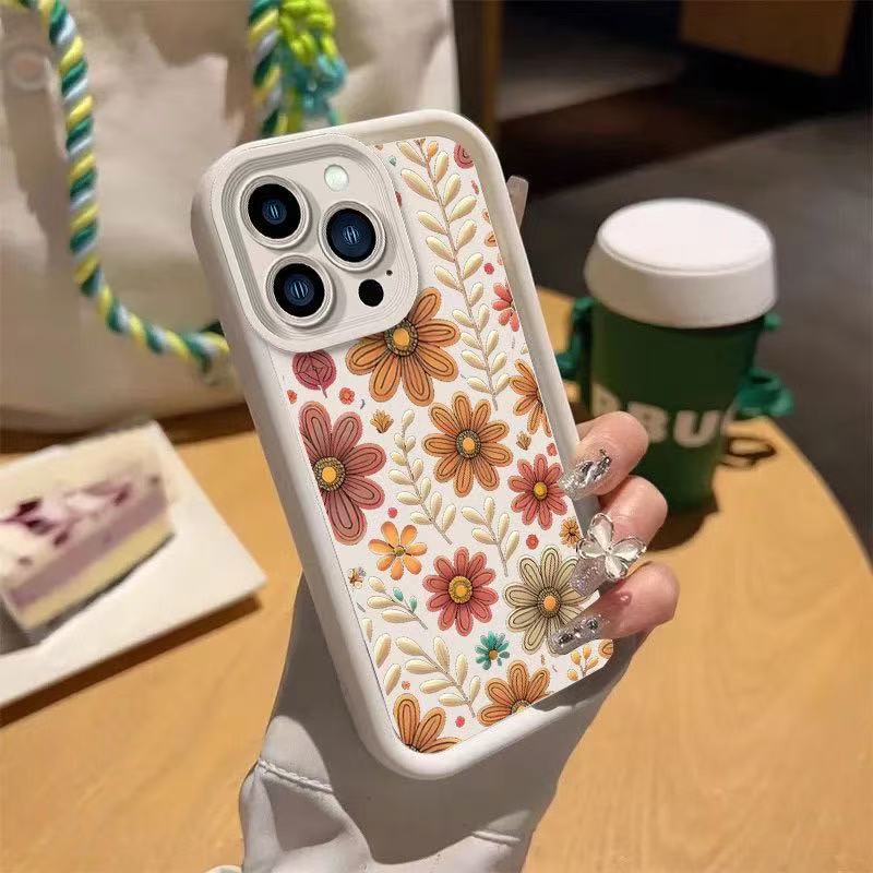 Silicone chrysanthemum Apple phone case
