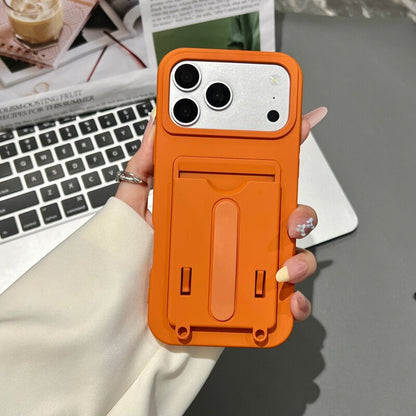 Simple and stylish card holder for iPhones