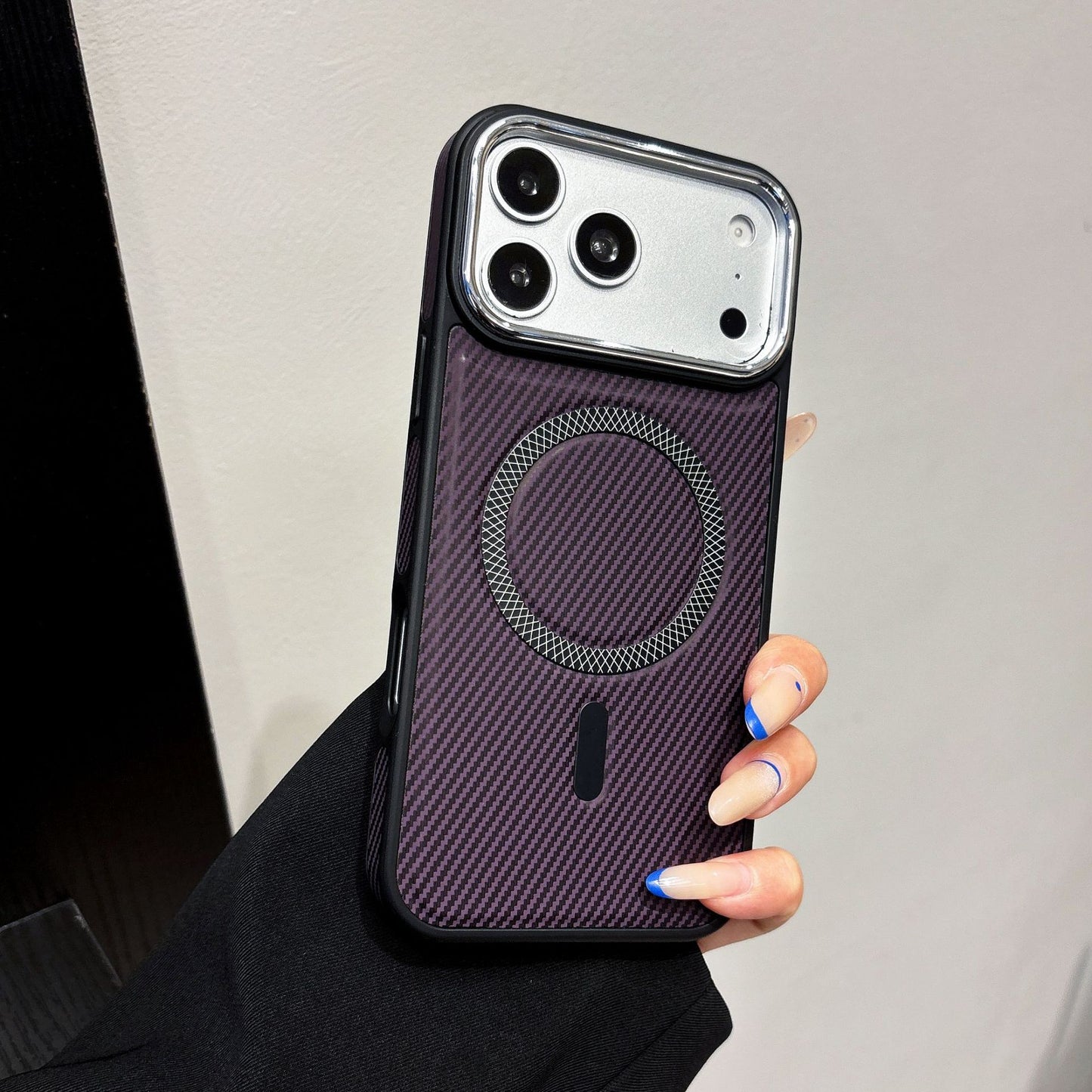 Side-mounted carbon fiber magnetic Apple phone case