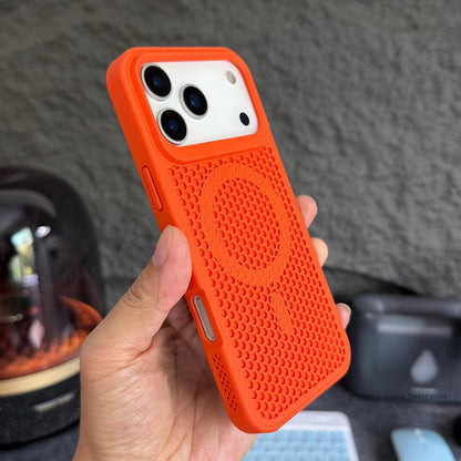Large-hole honeycomb heat dissipation mesh magnetic Apple phone case