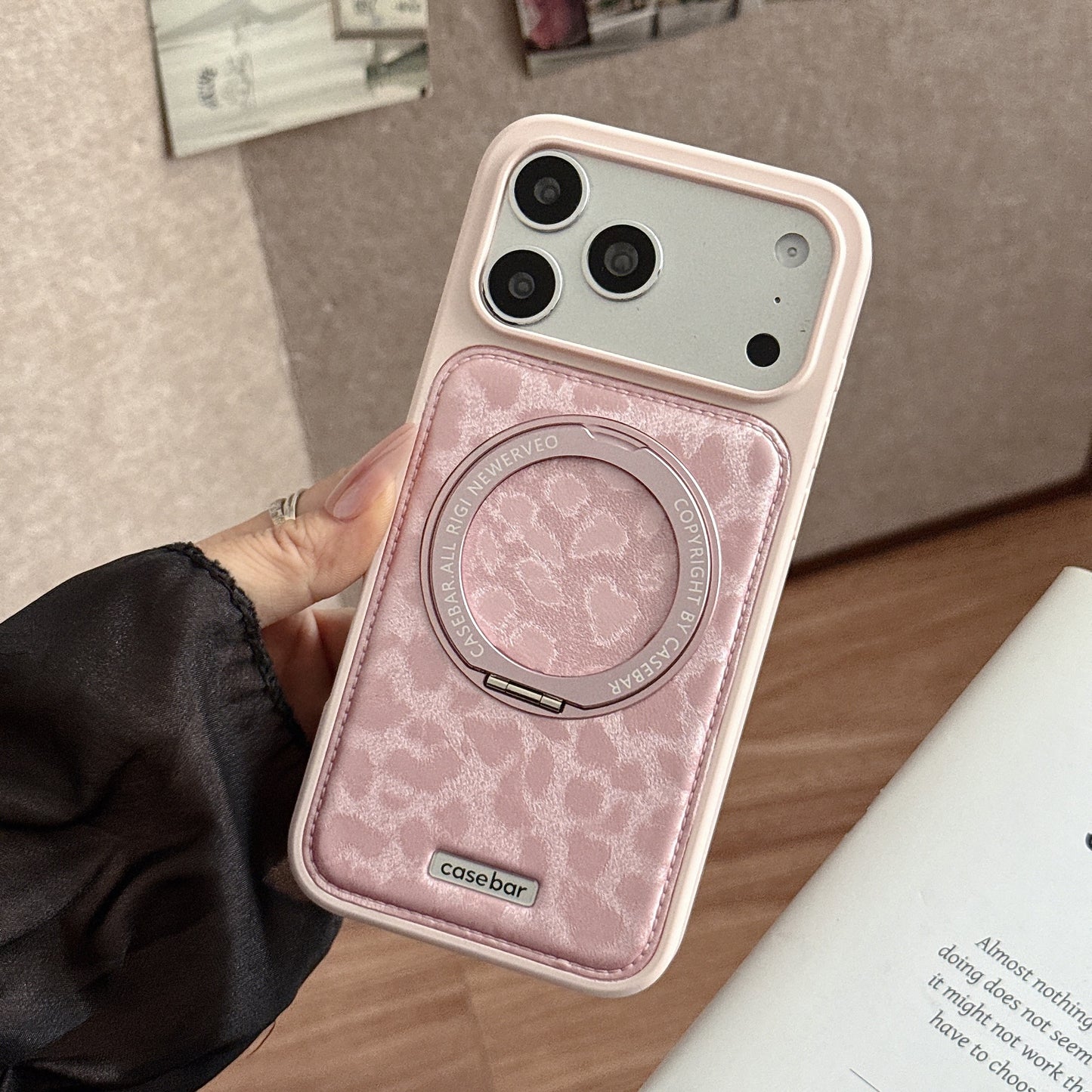 Pearl leopard print stand Apple phone case