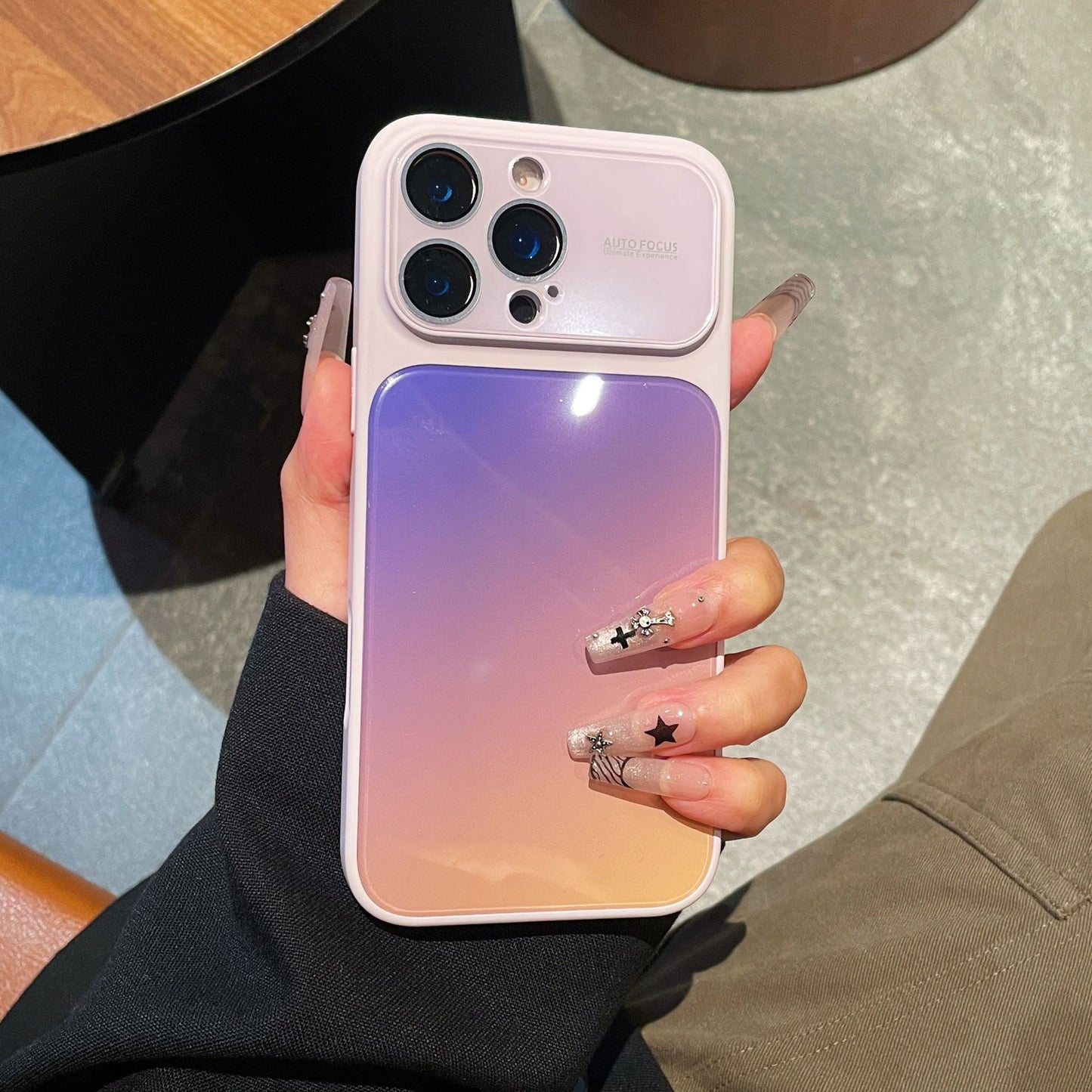 High-quality gradient large window Apple phone case