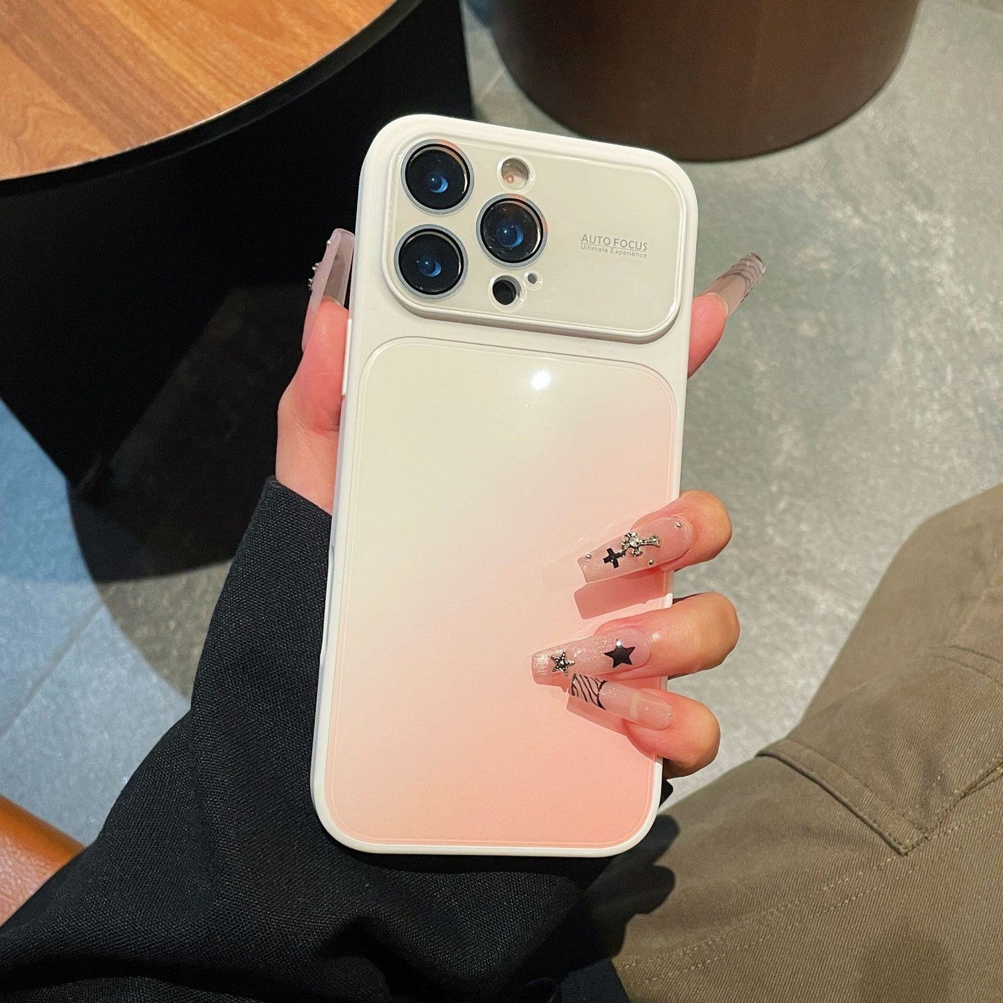 High-quality gradient large window Apple phone case