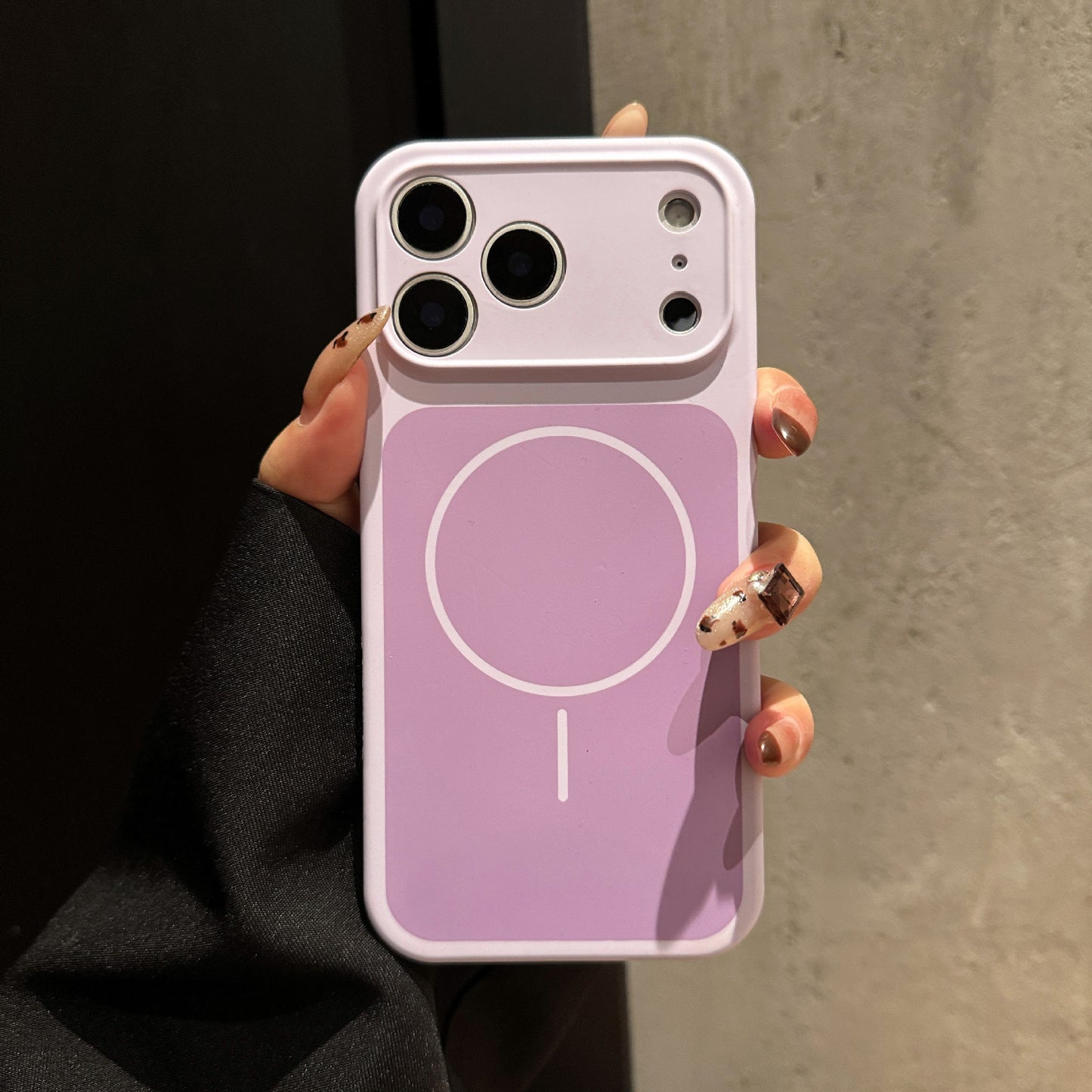 Full-coverage, fine-hole, dual-color silicone Apple phone case